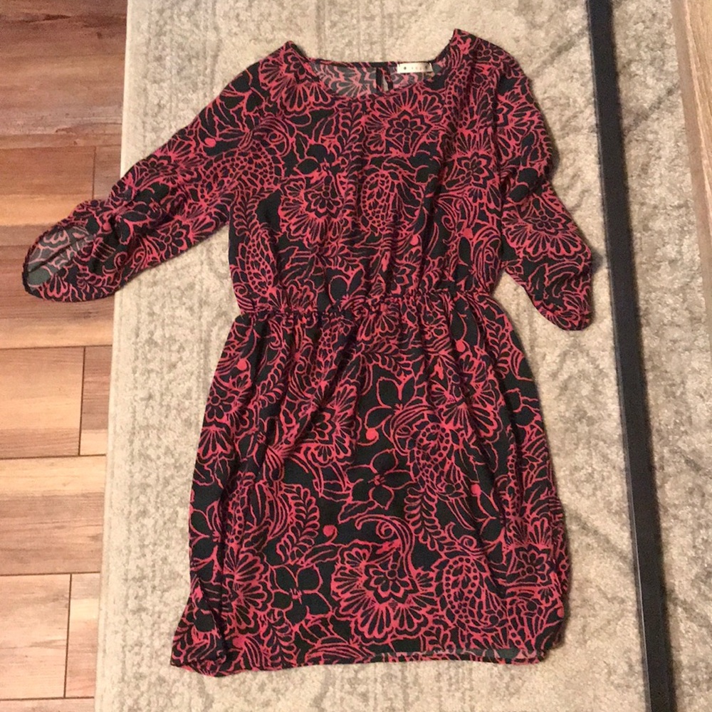 3/4 sleeve dress